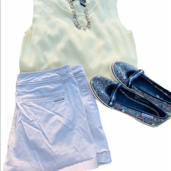 New York & Company Khaki Shorts Size 8 - Picture 9 of 9